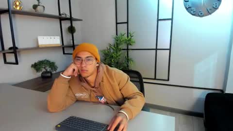 Andy Joy  online show from 11.12.25