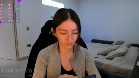      online show from 02.11.25