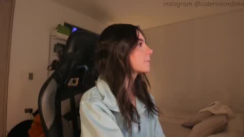      online show from 10.02.25