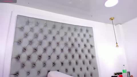 anette_cooper online show from 09.13.25