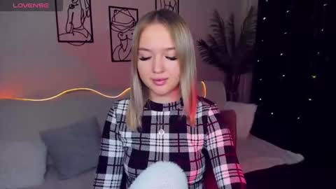 Snapshot of anfisalorns chatting on 12.01.25 Anfisa online show from 12.01.25