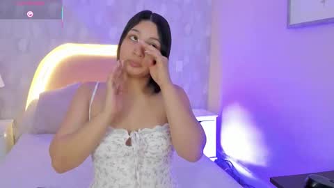 angel__ponce online show from 10.25.25