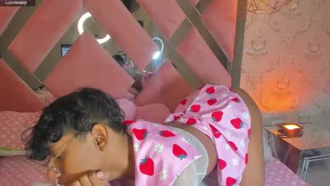 Snapshot of angel__sweet18 chatting on 12.07.24 online show from 12.07.24