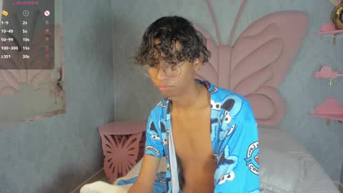 Snapshot of angel__sweet18 chatting on 02.27.25 online show from 02.27.25