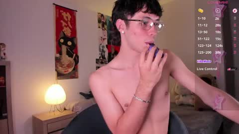 Angel   help me with 100 thumbs up online show from 04.30.26