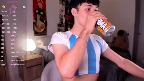 Angel   help me with 100 thumbs up online show from 06.11.26