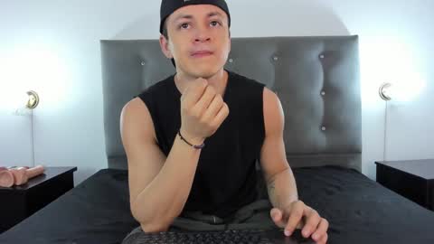 Snapshot of angel_cuervo chatting on 12.16.24 Angel Cuervo online show from 12.16.24