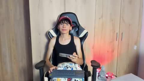 angel_dustt1 online show from 06.10.26