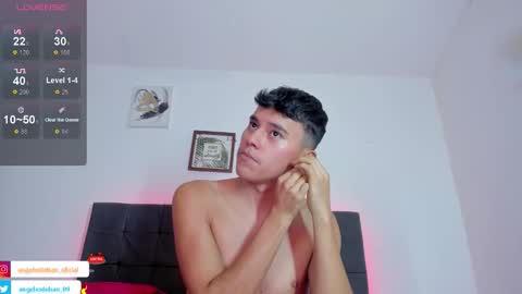 Snapshot of angel_esteban_fx chatting on 10.22.25 ngel Esteban online show from 10.22.25