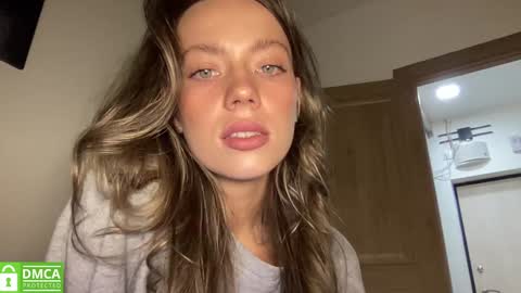 Snapshot of angel_from_sky chatting on 09.22.25 Greetings Jess online show from 09.22.25