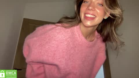 Snapshot of angel_from_sky chatting on 11.13.25 Greetings Jess online show from 11.13.25