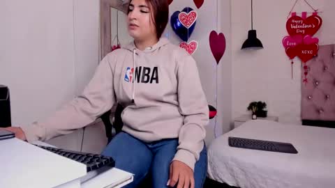 Snapshot of angel_hardy_dl chatting on 02.23.25 angel hardy online show from 02.23.25