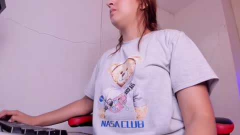 Snapshot of angel_hardy_dl chatting on 09.24.25 angel hardy online show from 09.24.25