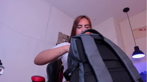 Snapshot of angel_hardy_dl chatting on 10.08.25 angel hardy online show from 10.08.25