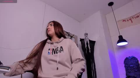 Snapshot of angel_hardy_dl chatting on 10.29.25 angel hardy online show from 10.29.25