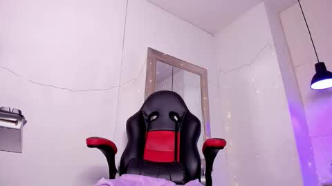 Snapshot of angel_hardy_dl chatting on 11.05.25 angel hardy online show from 11.05.25