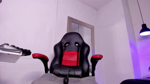 Snapshot of angel_hardy_dl chatting on 11.17.25 angel hardy online show from 11.17.25