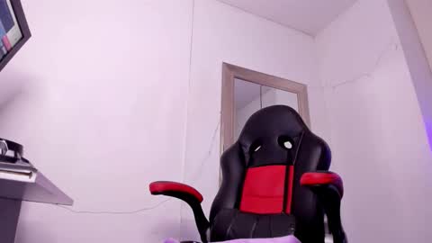 Snapshot of angel_hardy_dl chatting on 11.21.25 angel hardy online show from 11.21.25