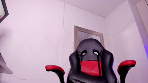 Snapshot of angel_hardy_dl chatting on 11.25.25 angel hardy online show from 11.25.25