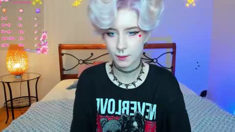 Snapshot of angel_julles chatting on 11.23.25 Angel Dust online show from 11.23.25