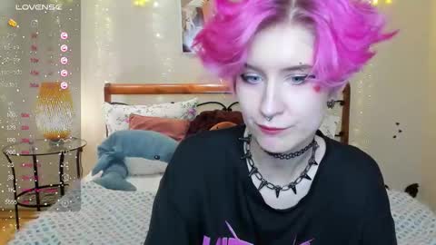 Snapshot of angel_julles chatting on 02.12.26 Angel Dust online show from 02.12.26