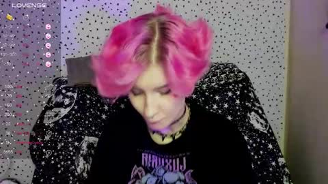 Snapshot of angel_julles chatting on 02.13.26 Angel Dust online show from 02.13.26