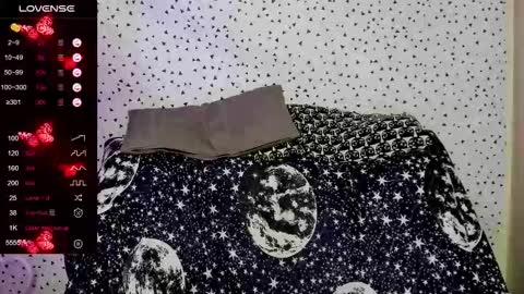 Snapshot of angel_julles chatting on 02.14.26 Angel Dust online show from 02.14.26