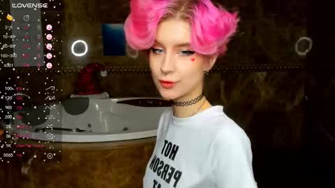 Snapshot of angel_julles chatting on 02.19.26 Angel Dust online show from 02.19.26