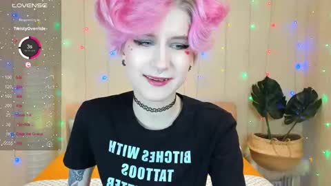 Snapshot of angel_julles chatting on 02.23.26 Angel Dust online show from 02.23.26