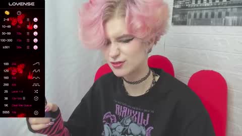 Snapshot of angel_julles chatting on 03.13.26 Angel Dust online show from 03.13.26