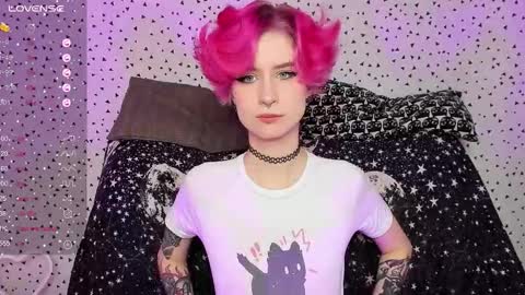 Snapshot of angel_julles chatting on 03.20.26 Angel Dust online show from 03.20.26