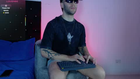 angel_kyrozz online show from 04.20.26