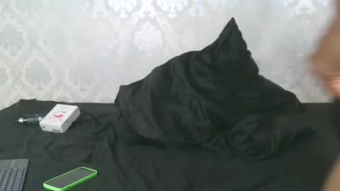 Snapshot of angel_lein chatting on 02.21.25 Angel Lein online show from 02.21.25