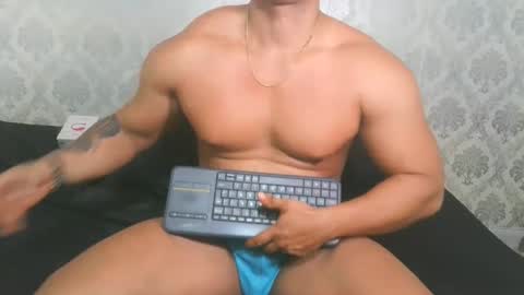 Snapshot of angel_lein chatting on 09.27.25 Angel Lein online show from 09.27.25
