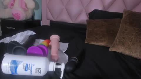 Angel  online show from 01.12.25