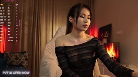 Snapshot of angel_luisa chatting on 12.17.25 Luisa online show from 12.17.25