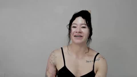 Snapshot of angel_martins chatting on 10.22.25 Angel online show from 10.22.25