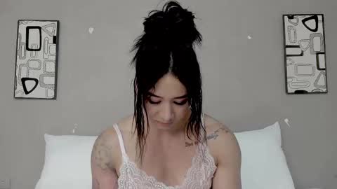 Snapshot of angel_martins chatting on 11.02.25 Angel online show from 11.02.25