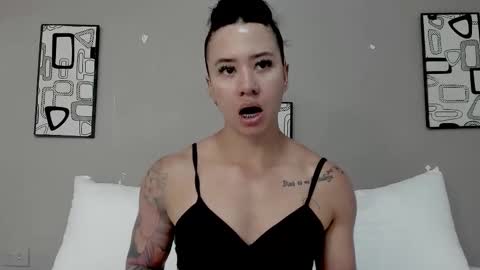 Snapshot of angel_martins chatting on 11.05.25 Angel online show from 11.05.25