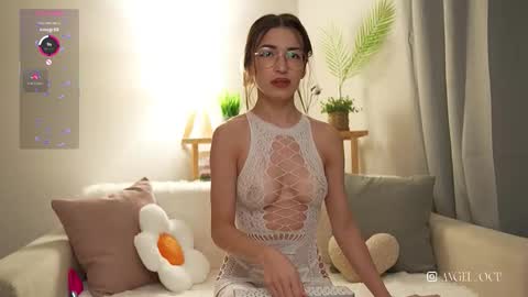Snapshot of angel_ocu chatting on 09.10.25 Angelina LushDomi is active Ill be happy to have fun with you Lets make hot show together online show from 09.10.25