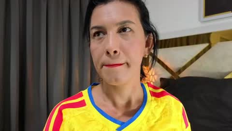 Nicolle  online show from 06.23.26