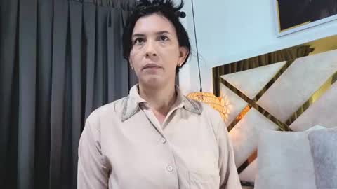 Nicolle  online show from 07.24.26