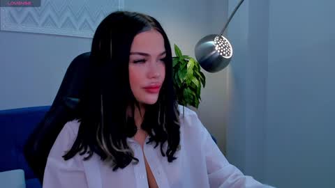 Snapshot of angel_sapphire_ chatting on 12.22.24 Angel My schedule GTM2 Mon Tue Wen Thu Fri 0900am-0400pm online show from 12.22.24