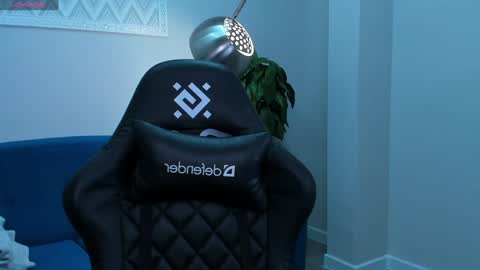 Snapshot of angel_sapphire_ chatting on 12.26.24 Angel My schedule GTM2 Mon Tue Wen Thu Fri 0900am-0400pm online show from 12.26.24