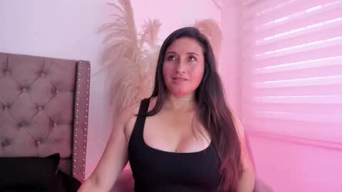 Ange online show from 10.13.25