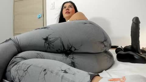 Snapshot of angela_lia_ chatting on 12.21.24 Angela online show from 12.21.24