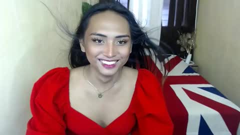 Snapshot of angela_lorey chatting on 10.06.25 angela_lorey online show from 10.06.25