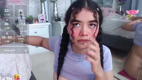 Snapshot of angela_lovee1 chatting on 01.10.25 Angela online show from 01.10.25