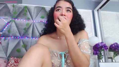 Snapshot of angela_lovee1 chatting on 01.16.25 Angela online show from 01.16.25