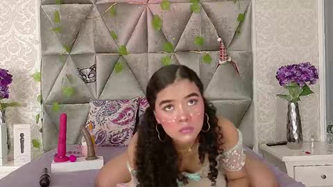 Snapshot of angela_lovee1 chatting on 02.15.25 Angela online show from 02.15.25